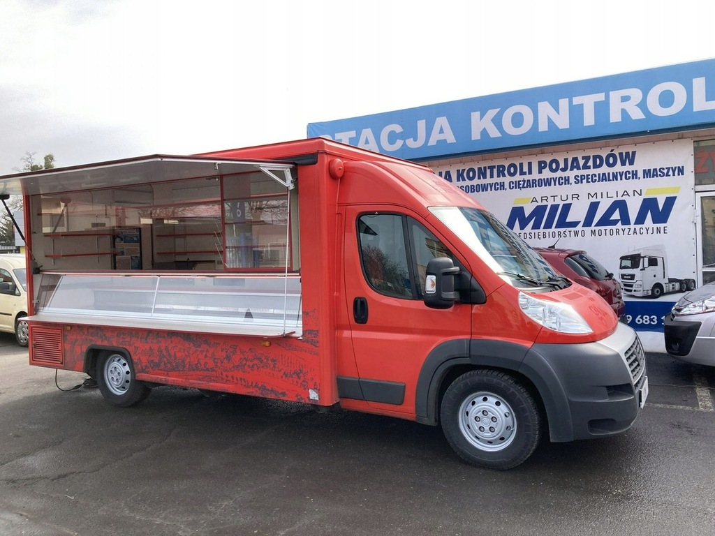 Autosklep Gastronomiczny Foodtruck food truck Borc