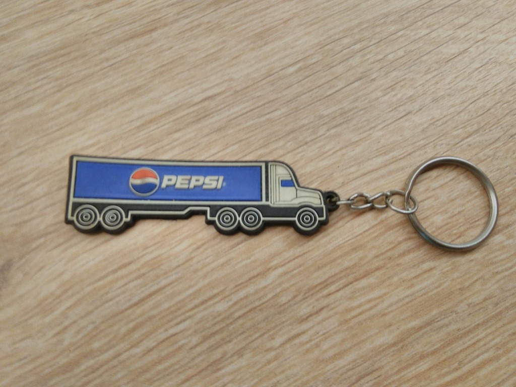 breloczek Pepsi ciężarówka