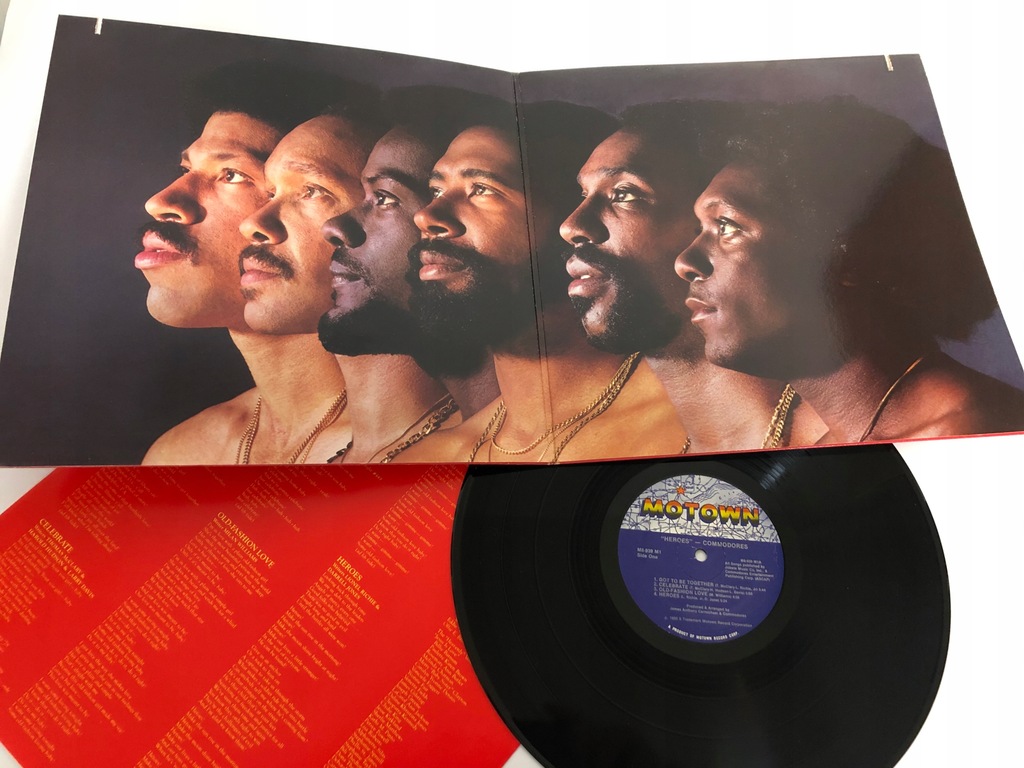 Купить Commodores Heroes ---LP EX- D1031 Funk Soul США: отзывы, фото, характеристики в интерне-магазине Aredi.ru