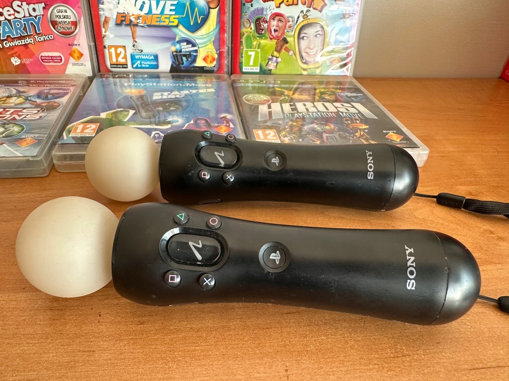 Kamera ps3 + Ps move x 2 + gry