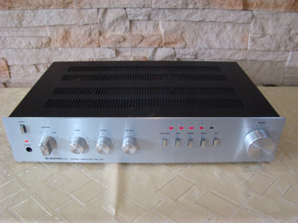 モノポーラ式　ラジオ波♩ ソニー、4,880円のステレオポータブルラジオ「SRF-19」 - 価格.com