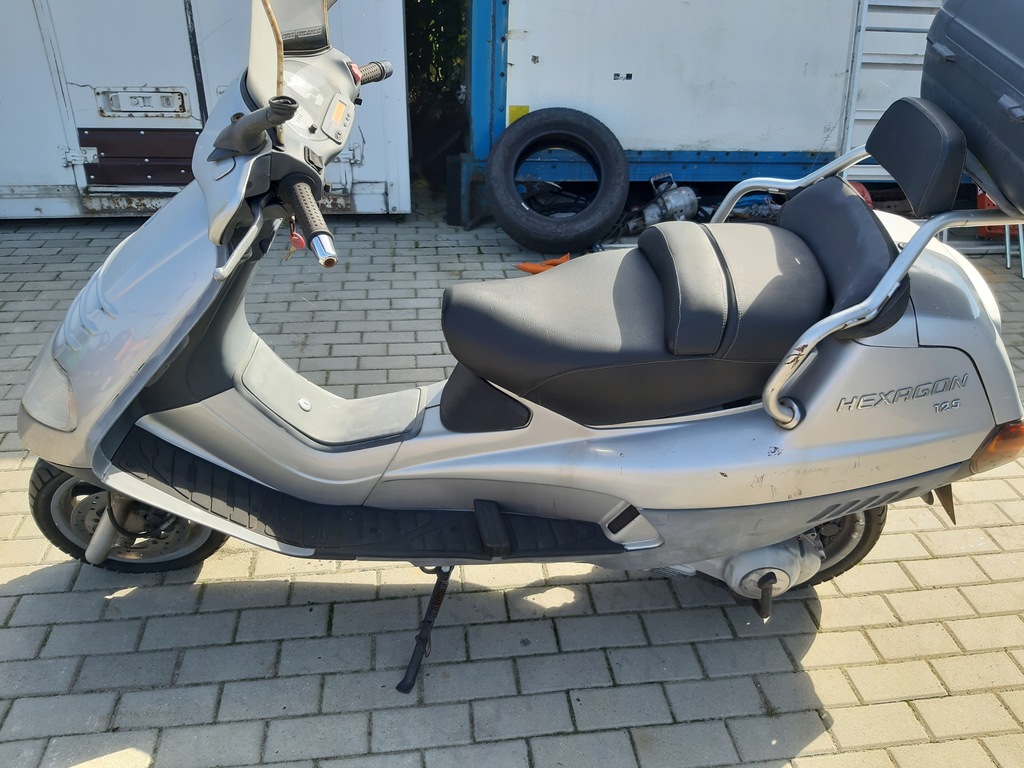 Skuter Piaggio Hexagon 125