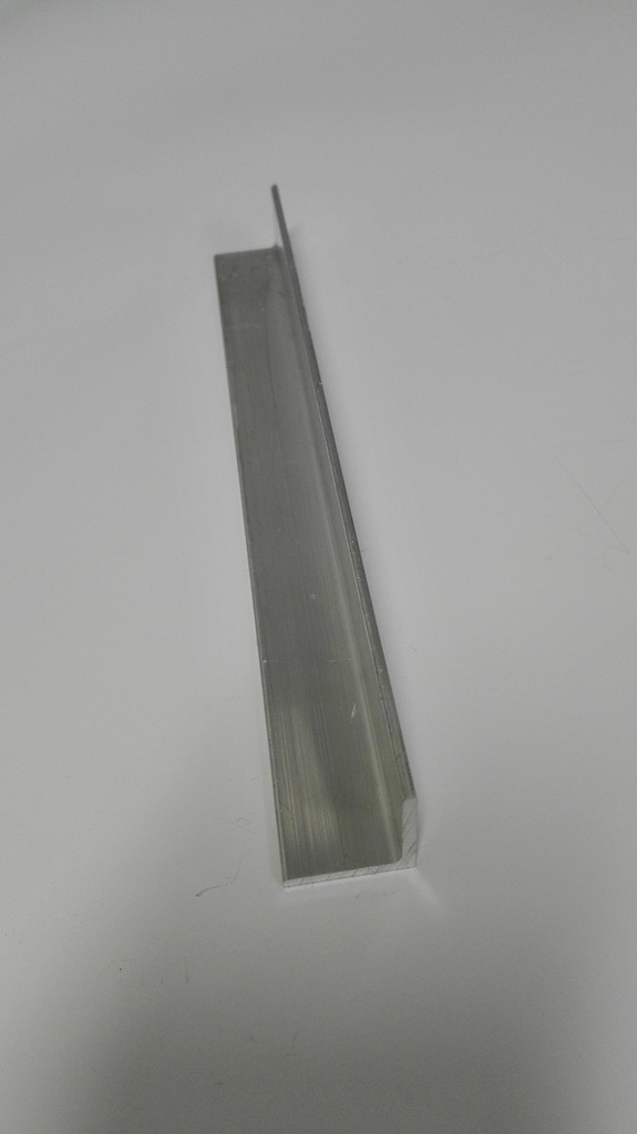 Kątownik aluminiowy 12x12x1,5mm 50 cm