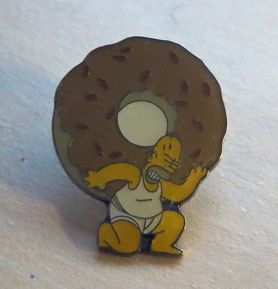Simpsonowie - Homer dźwiga donut :)