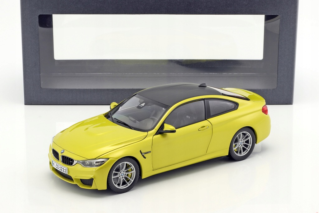 PARAGON BMW M4 COUPE (F82) Austin Yellow 1:18 - 7712439240