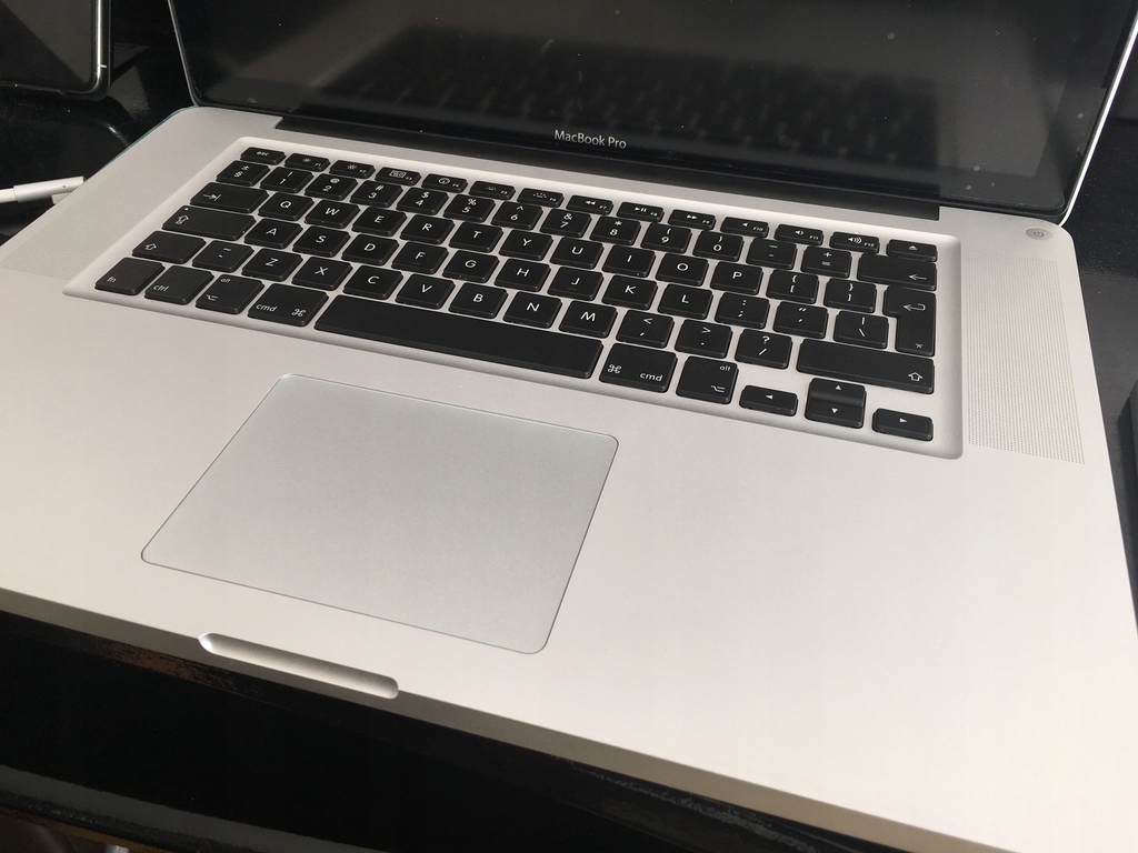 MacBook Pro 15 2011 240gb SSD 8gb RAM Idealny