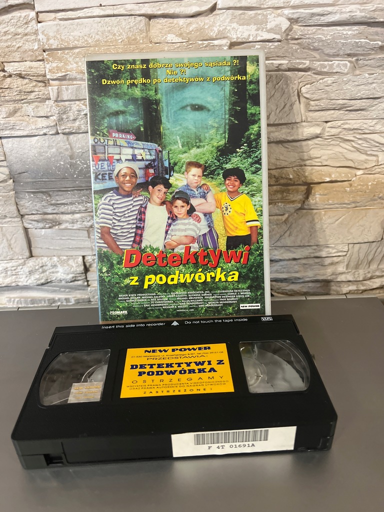 Detektywi z Podwórka VHS
