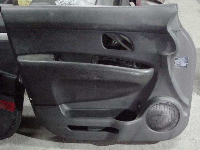 BOCZEK LEWY PRZÓD CARENS III 2.0 CRDI