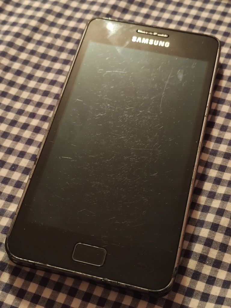 Купить Samsung Galaxy S2 GT-i9100 16 ГБ черный: отзывы, фото и  характеристики на Aredi.ru (10050676352)