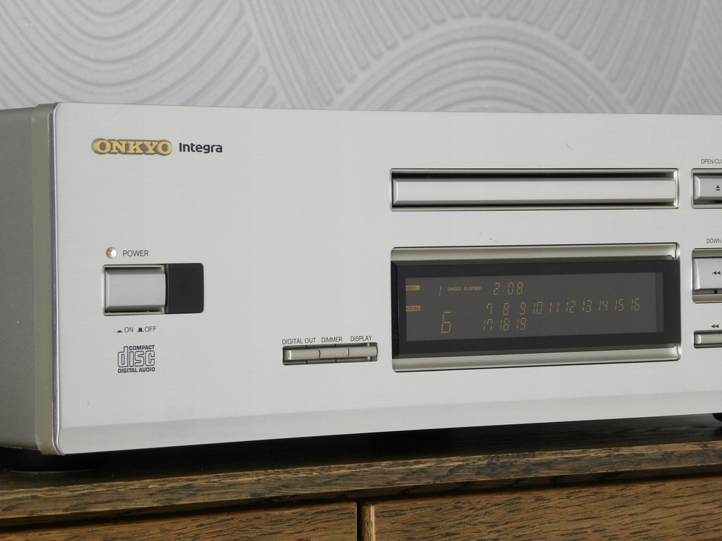 Купить ONKYO INTEGRA DX-7711 — аудиофильский проигрыватель компакт-дисков: отзывы, фото, характеристики в интерне-магазине Aredi.ru