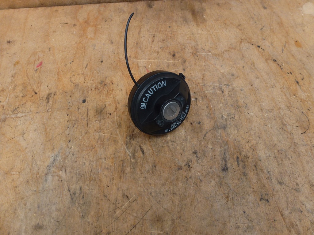 KOREK WLEWU PALIWA OPEL AGILA A 00-07 ORYGINAŁ