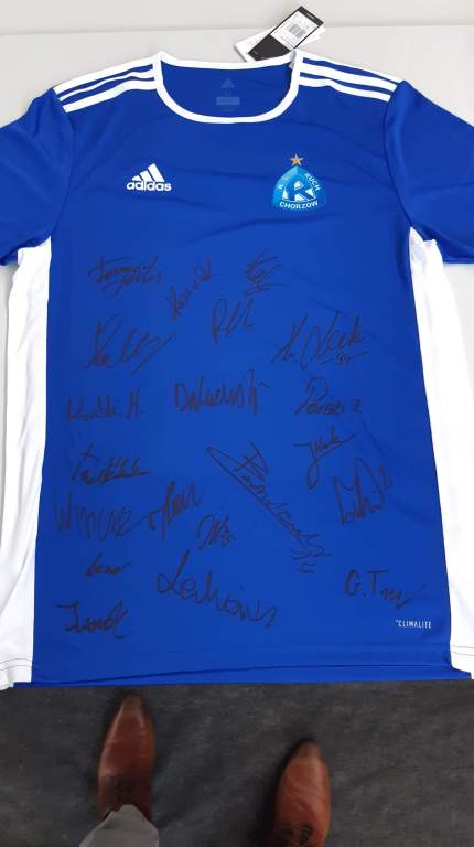 Koszulka Ruch Chorzów z podpisami piłkarzy