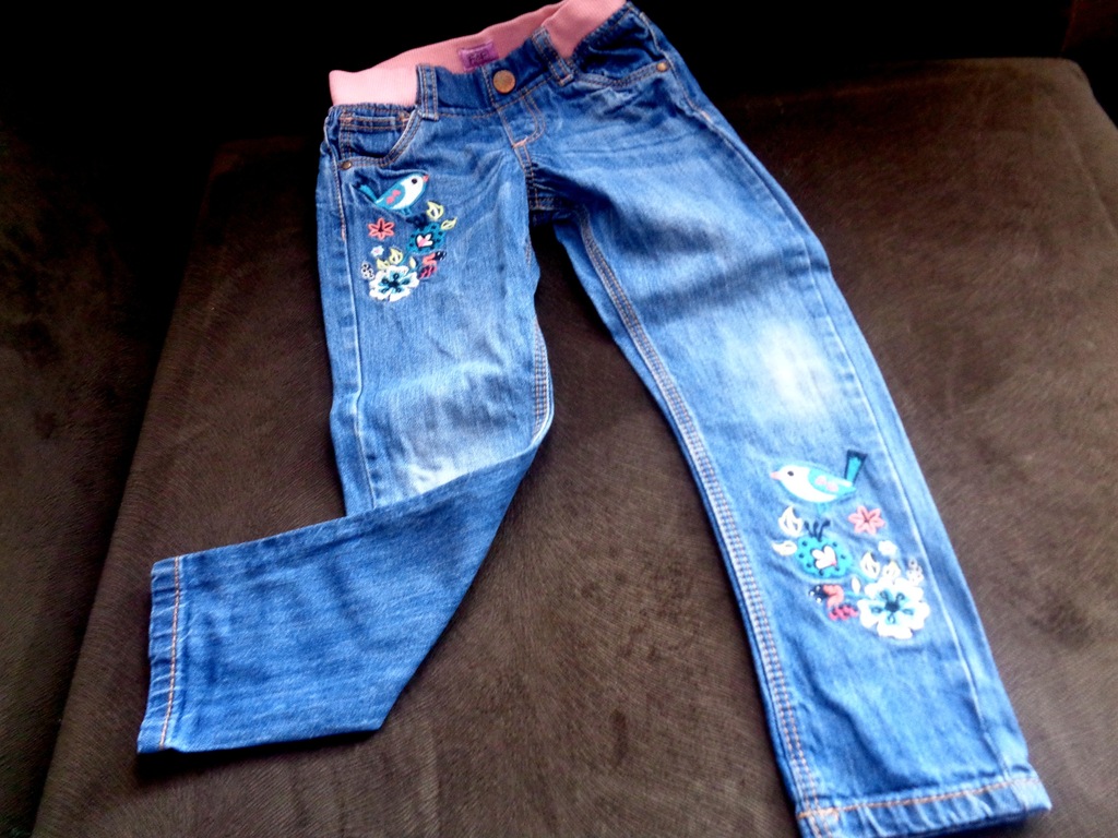 Spodnie jeansowe dziewczęce z haftem 104 F&F
