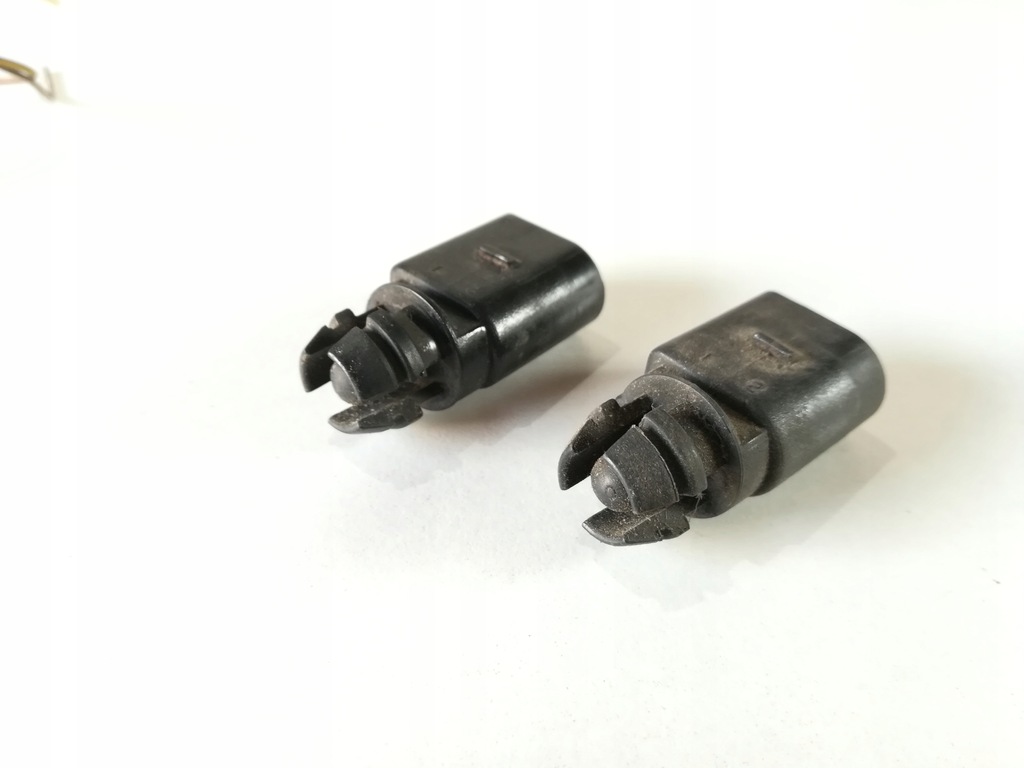 CZUJNIK TEMPERATURY ZEWNĘTRZNEJ AUDI A4 B6 A3 8P