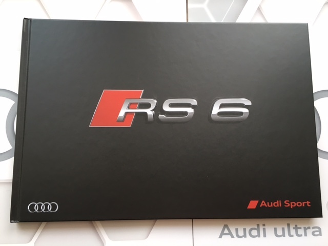 AUDI RS6 2015