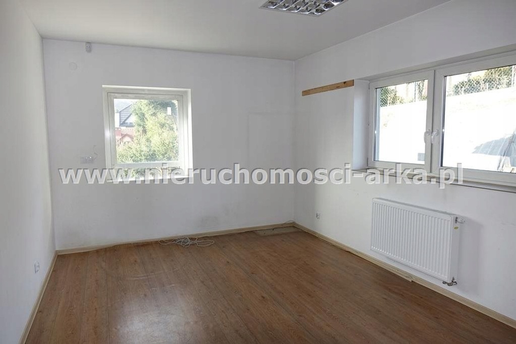 Komercyjne, Tenczyn, Lubień (gm.), 22 m²
