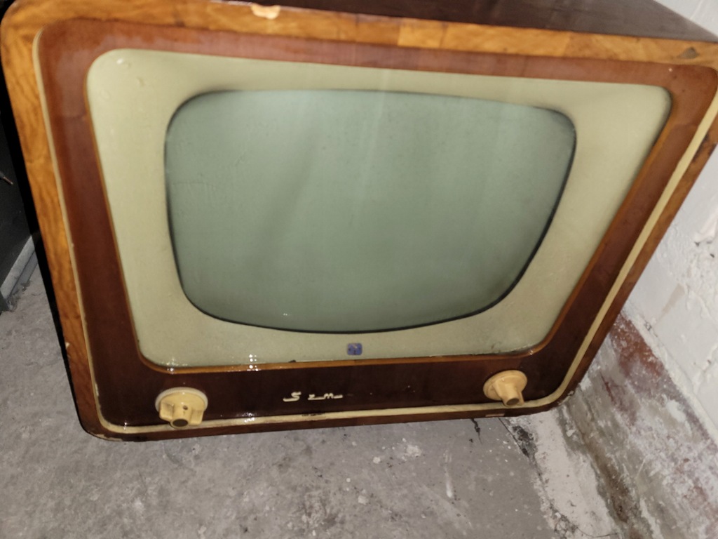 stary telewizor szmaragd prl retro