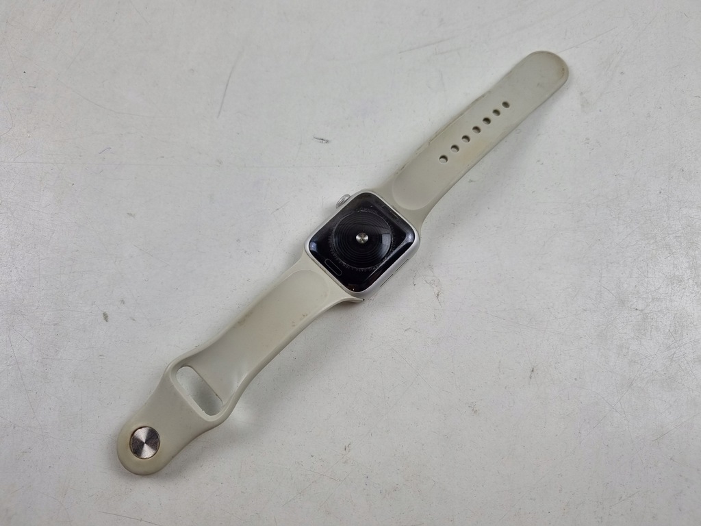 Apple Watch SE 40mm (2214659) - 17282589963 - oficjalne
