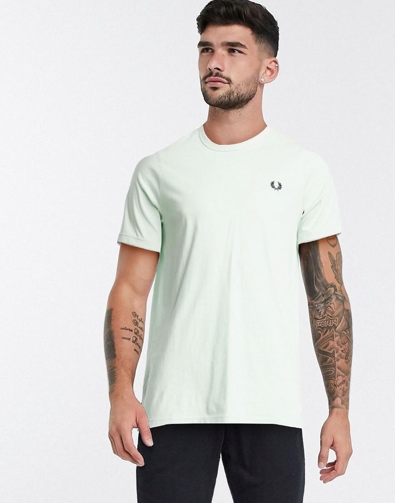 23Q114 FRED PERRY__NW8 T-SHIRT LOGO__L