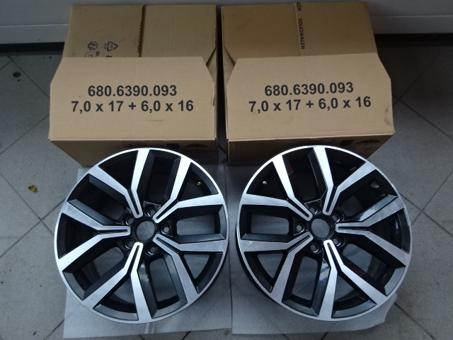 VW PASSAT B8 3G0601025F 7J ET40 FELGA 17"