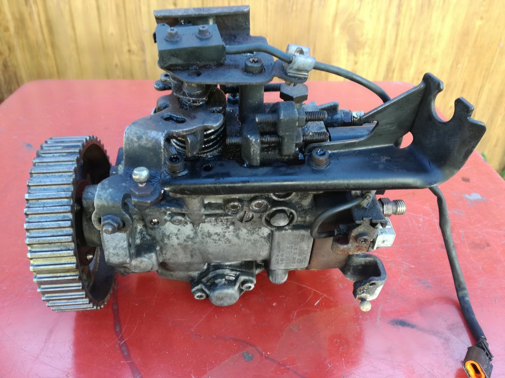 Pompa wtryskowa VW T4 1.9 1.9TD 0 460 494 417 9557940999 oficjalne