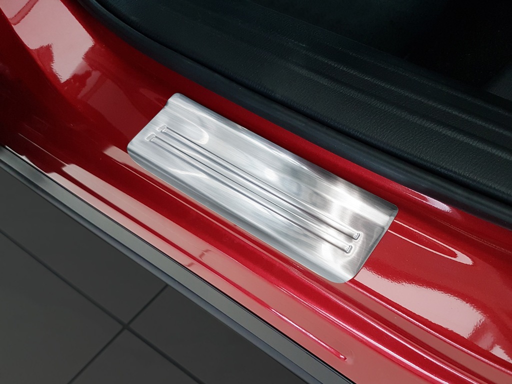 Nakładki listwy progowe progi Mazda CX5 II 2017