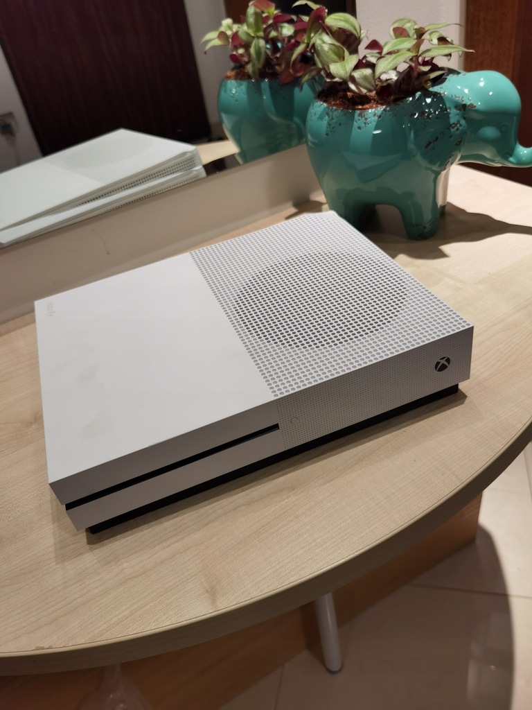 Konsola Xbox One S 500 GB biały