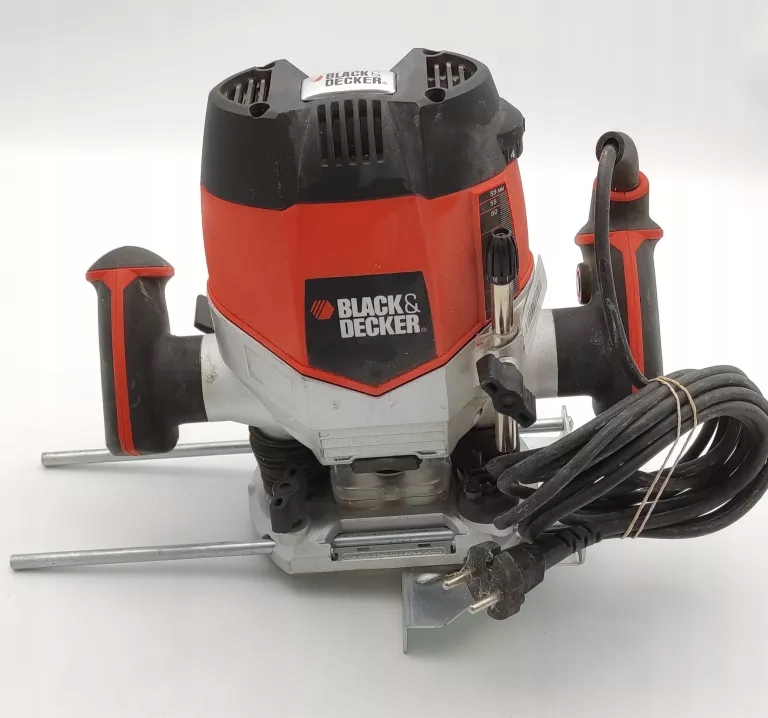 FREZARKA BLACK & DECKER KW900E - 14877501215 - oficjalne archiwum Allegro