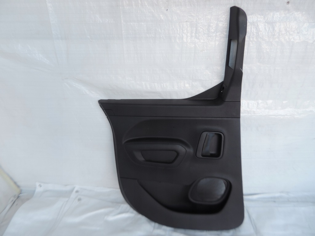 tapicerka boczek drzwi lewy tył OPEL COMBO E 9816784677
