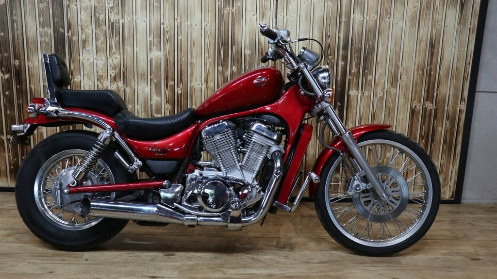 Suzuki Intruder (INTRUDER 800) 700 ## bardzo