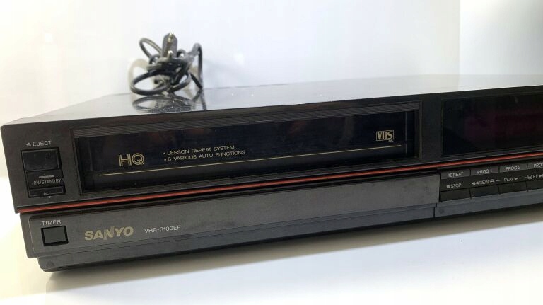 SANYO VHR-4100EE - MAGNETOWID VHS