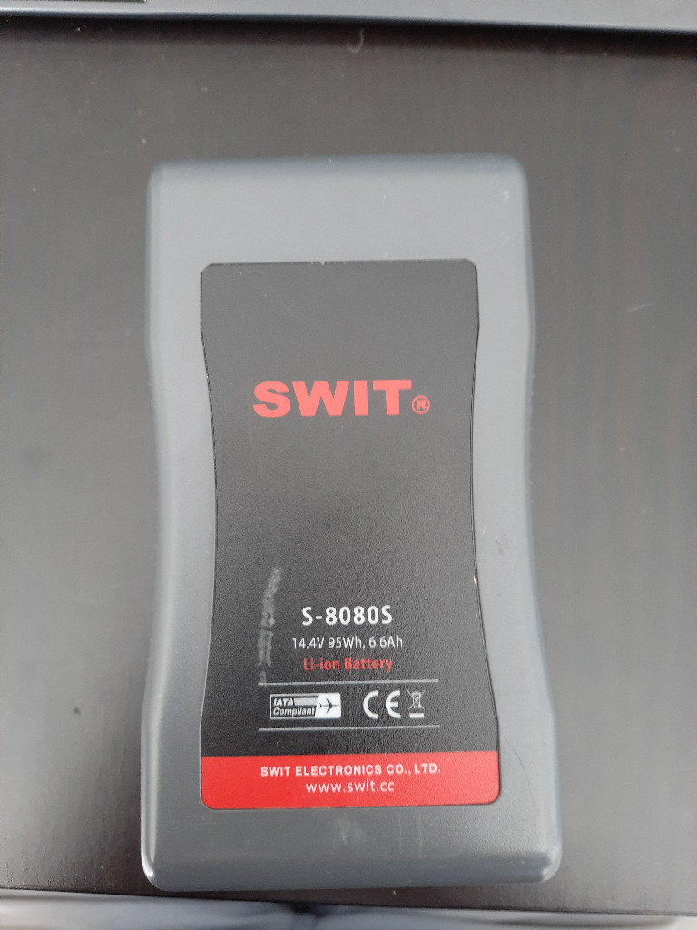 Swit S-8080S akumulator v-lock