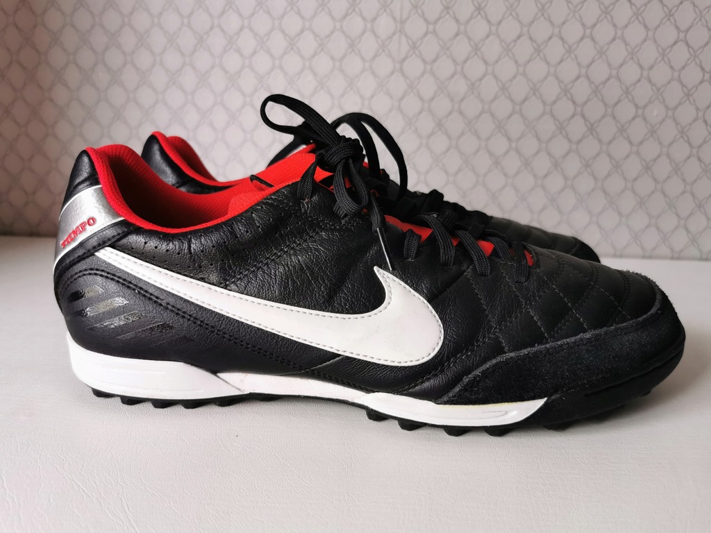 Nike MagistaX Onda II 40/41 25,5 turfy piłkarskie