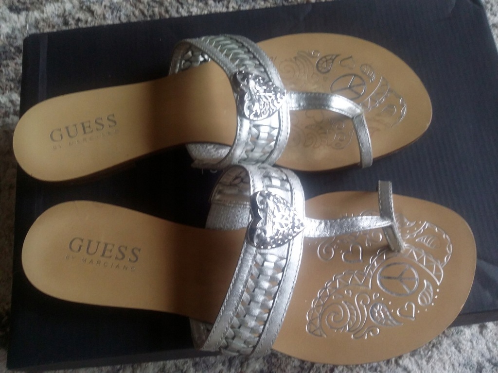 Japonki klapki GUESS by Marciano silver 38/39