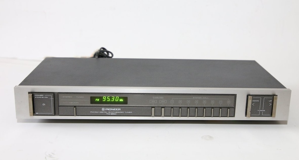 Цифровой тюнер пионер. Тюнер pioneer f-104 схема. Pioneer sa-608. Pioneer 608. Fm тюнер pioneer f 93.