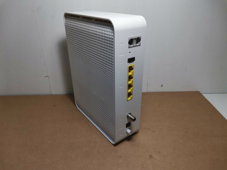 ROUTER PRZEWODOWY TECHNICOLOR CGA2121 10962744952 oficjalne