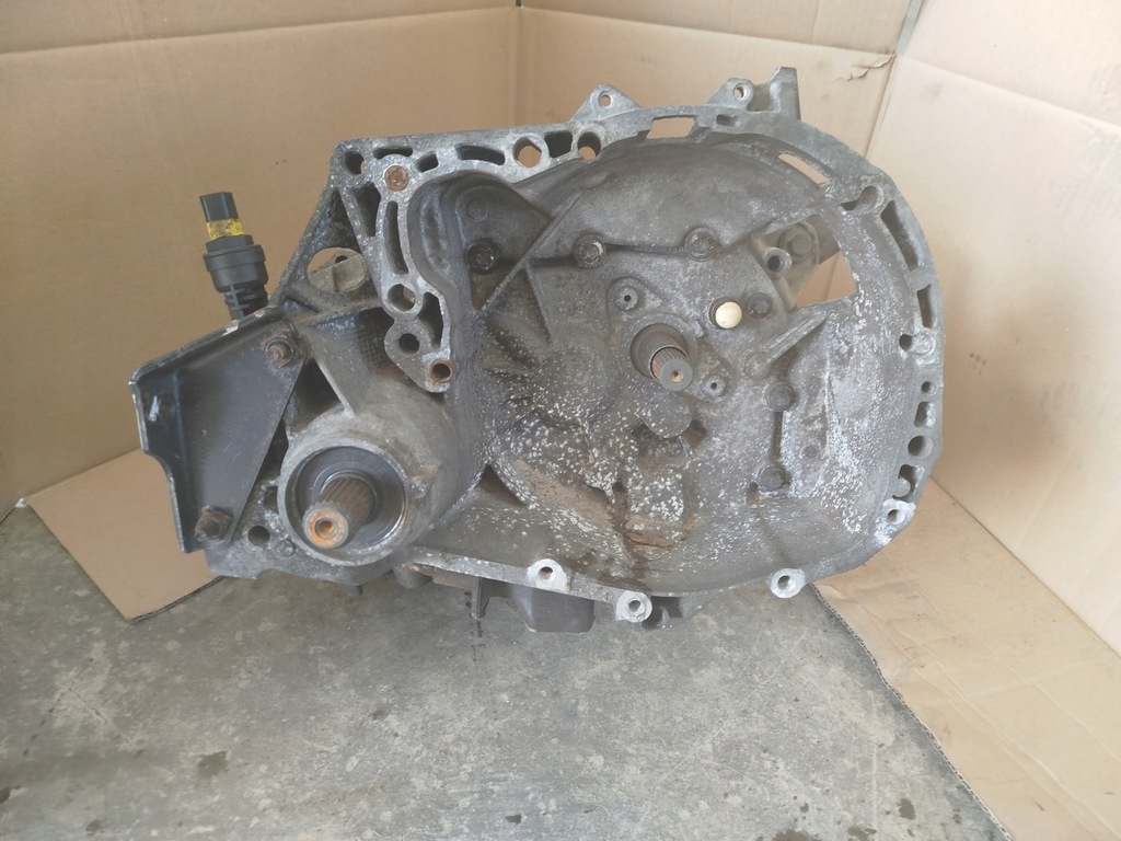 SKRZYNIA BIEGÓW RENAULT KANGOO 1.9 D JB1974