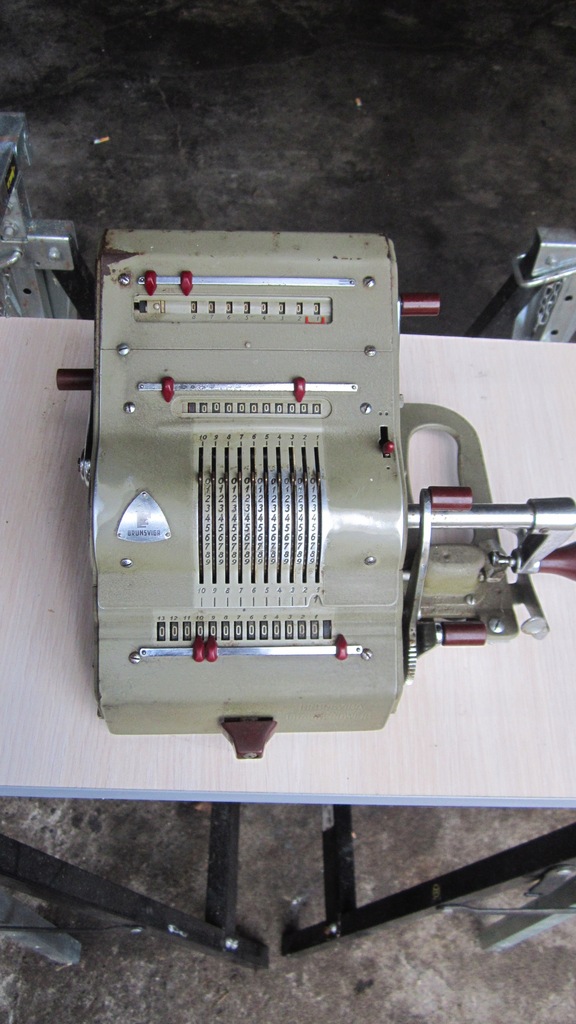 Maszyna licząca kalkulator Brunsviga sprawna technicznie