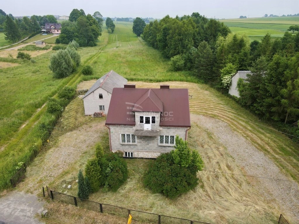 Dom, Łobzów, Wolbrom (gm.), Olkuski (pow.), 262 m²