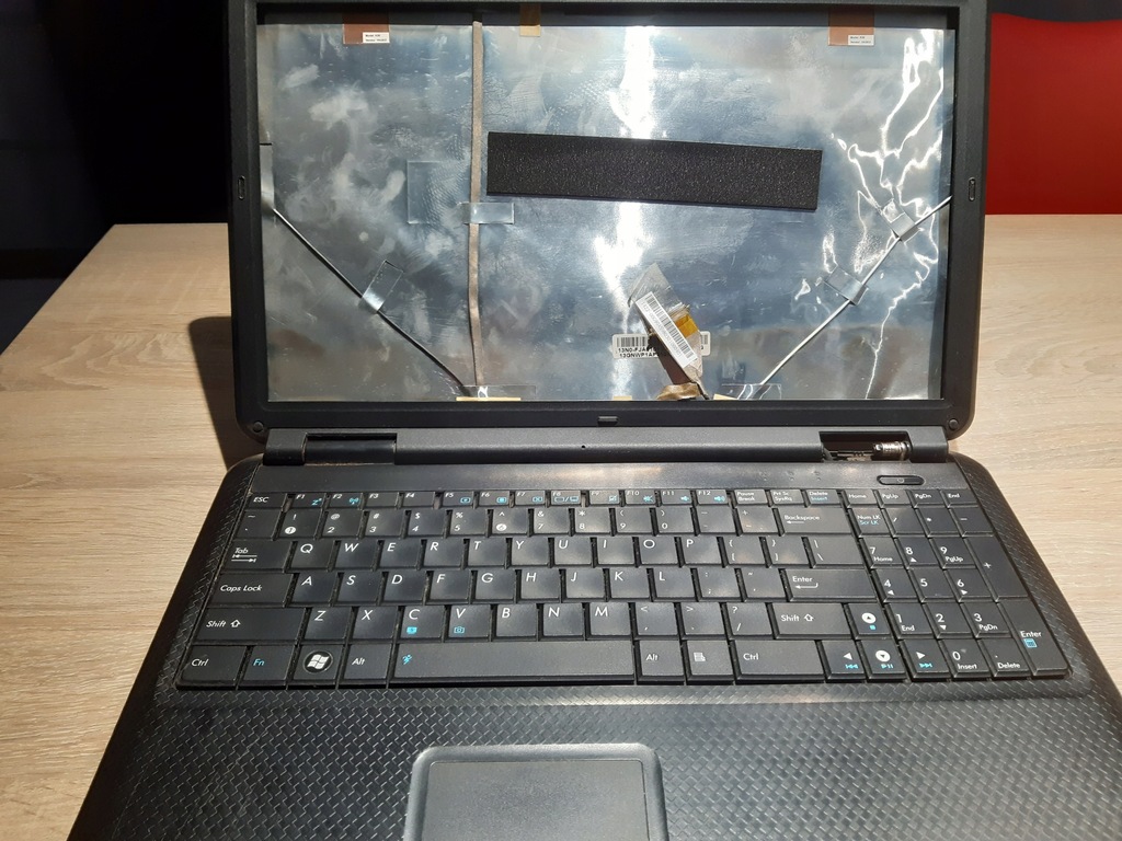 Laptop Asus K50C 15,6 " Intel Celeron 4 GB / 320 GB