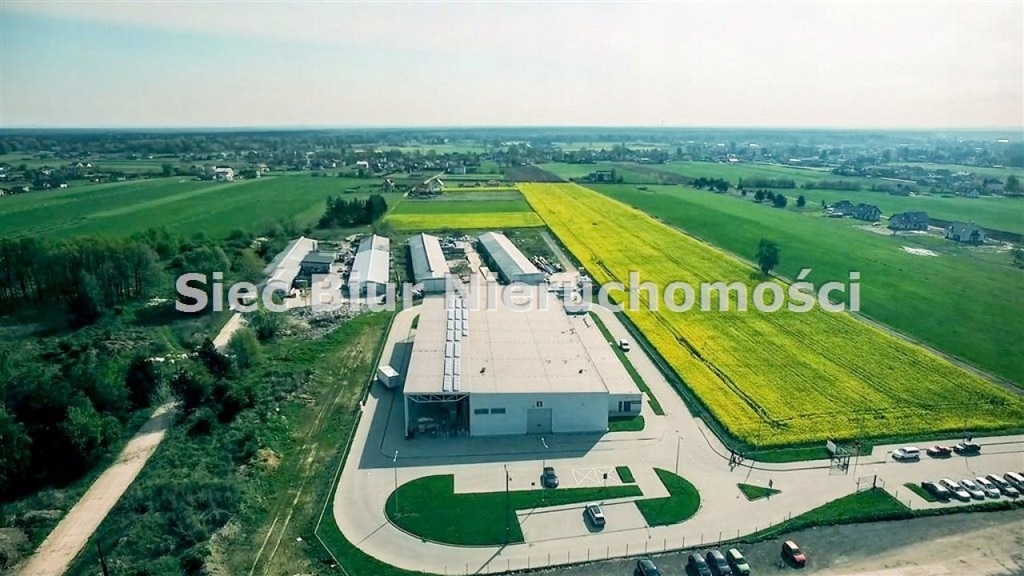 Magazyny i hale, Pszczyna, Pszczyna (gm.), 2592 m²