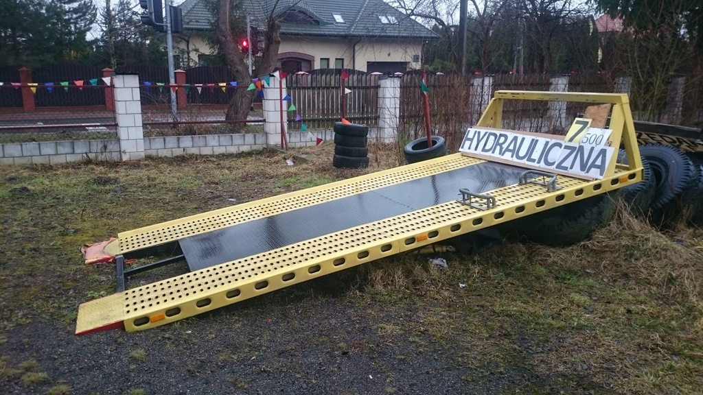 Najazd Platforma Autolaweta Laweta hydrauliczna