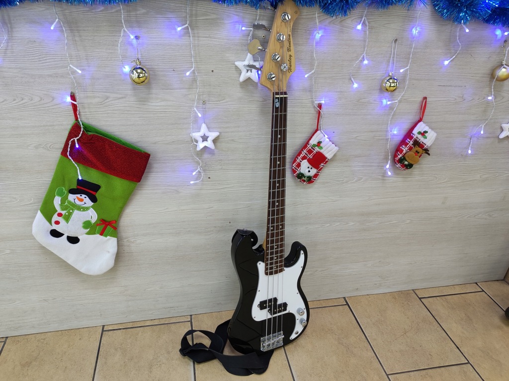 Gitara basowa Harley Benton Standard Series