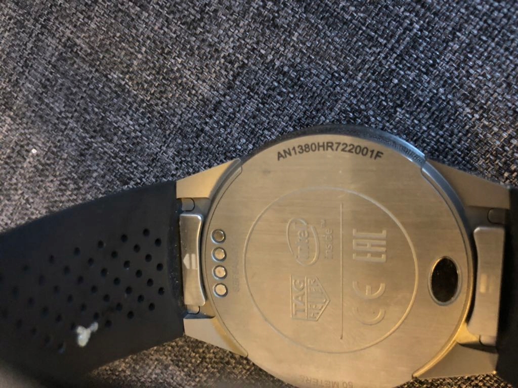 connect tag heuer to iphone