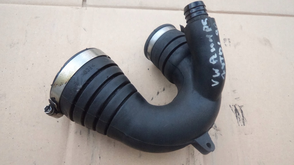 PRZEWÓD POWIETRZA 8D0129615 VW PASAT B5 1.9TDI AHU