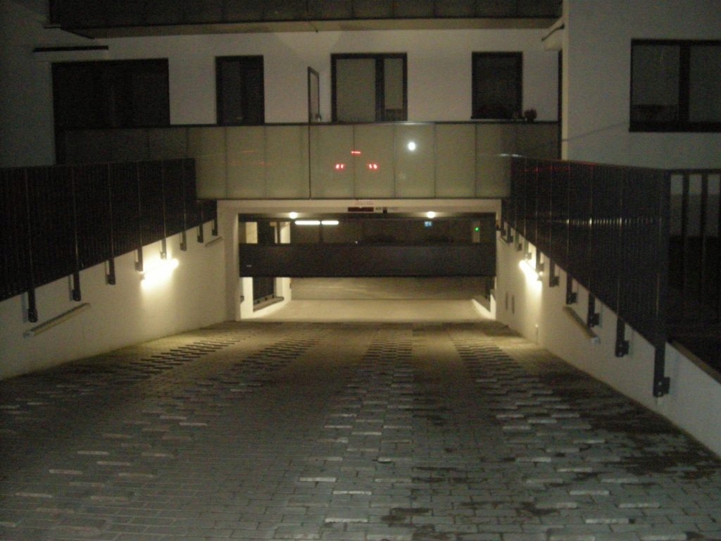 Garaż, Piaseczno (gm.), Piaseczyński (pow.), 12 m²
