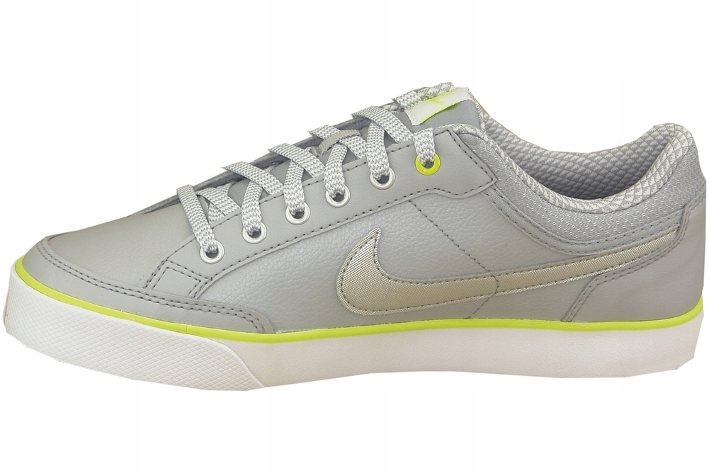 Nike capri iii sneakers new arrivals