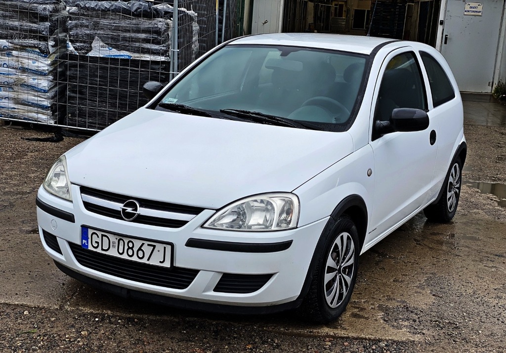 Opel Corsa 1.3 Diesel biala perla