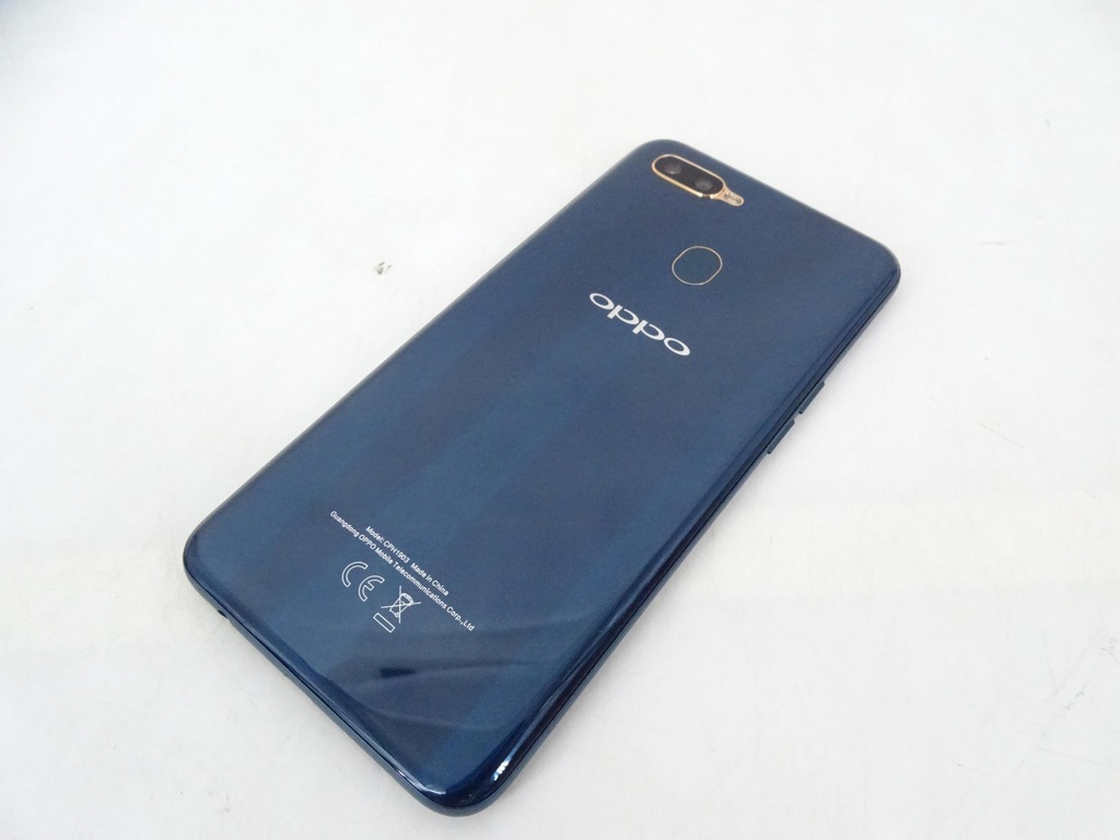 Smartfon OPPO AX7 3/64 GB niebieski