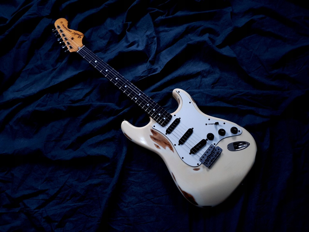 Fender Stratocaster 72' Olympic White 1989 Japan !